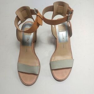 Dolce Vita Women's Tan and Cream Sandals Size 8